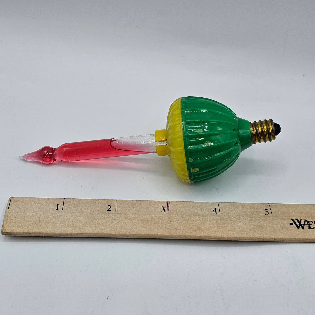Vintage C7 Red Bubble Light Bulb - tested and working
