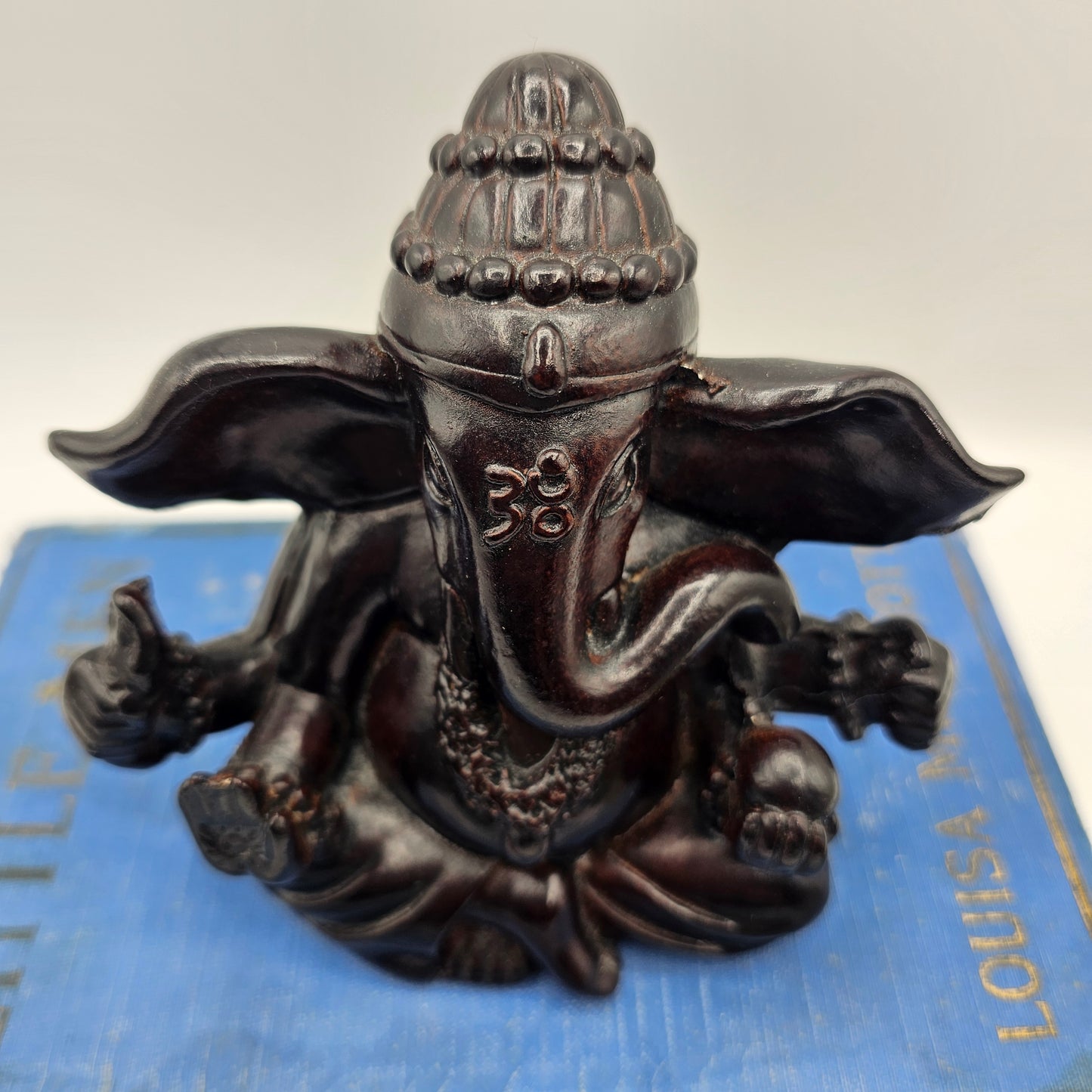 Hindu Ganesha God of Wealth and Prosperity Figurine