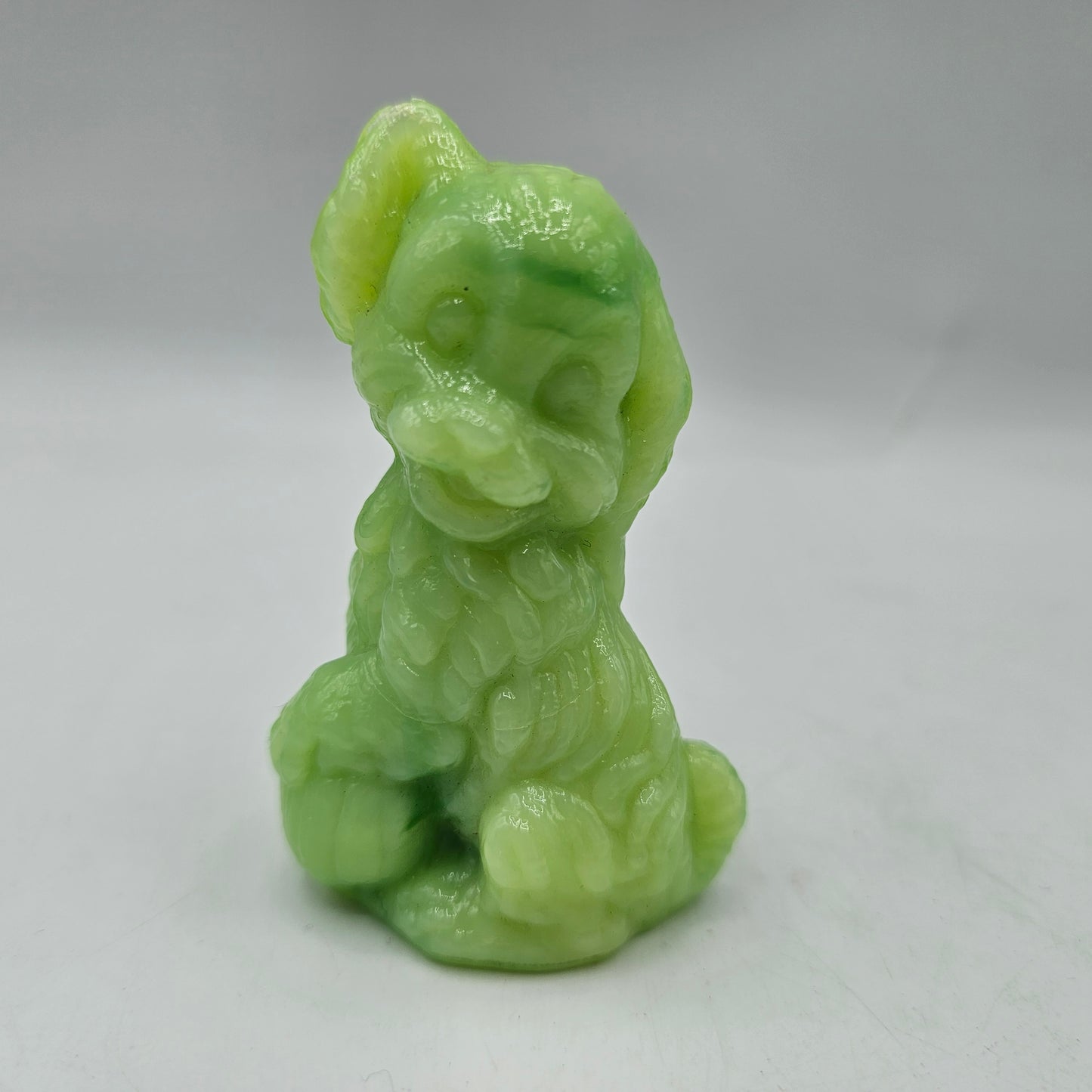 Vintage Boyd UV Art Glass "Skippy" Dog Figurine (glows)