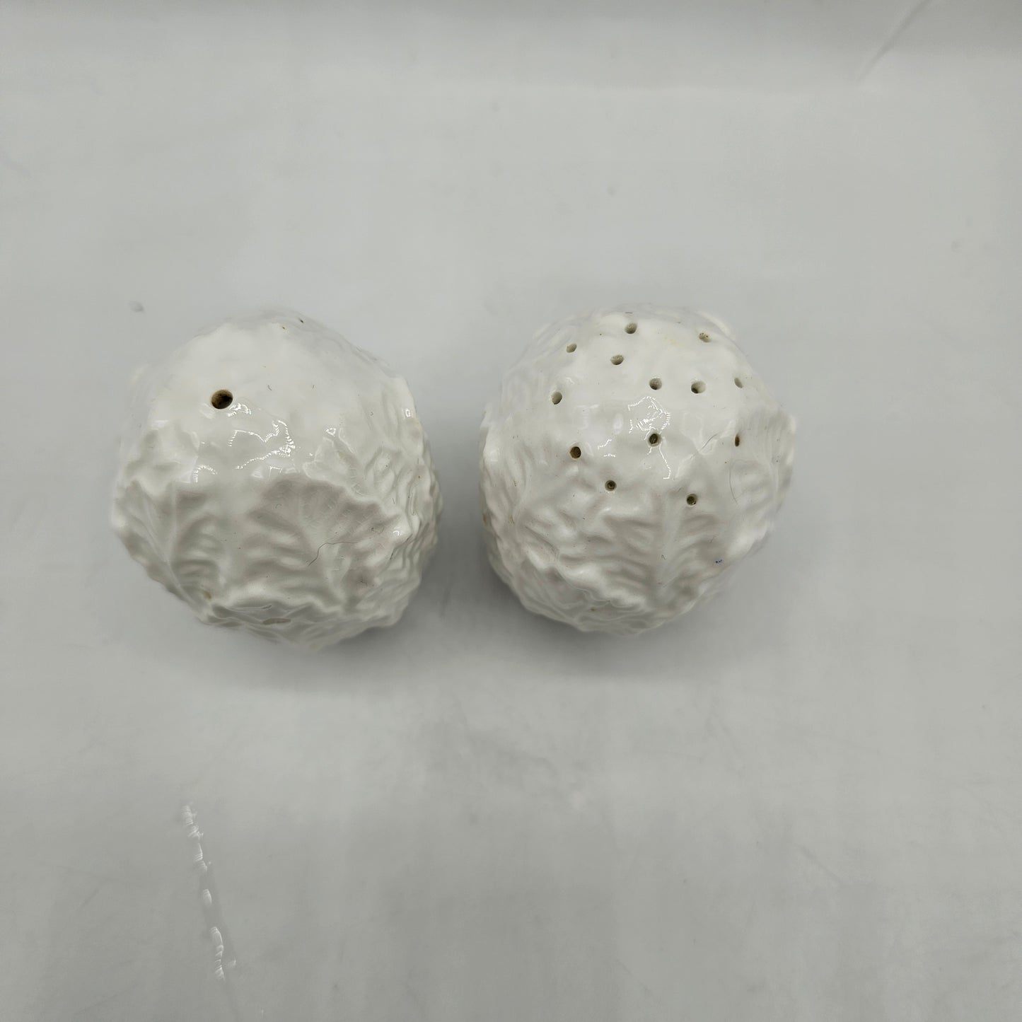 Coalport Countryware White Cabbage Salt and Pepper Shakers Bone China Made In England