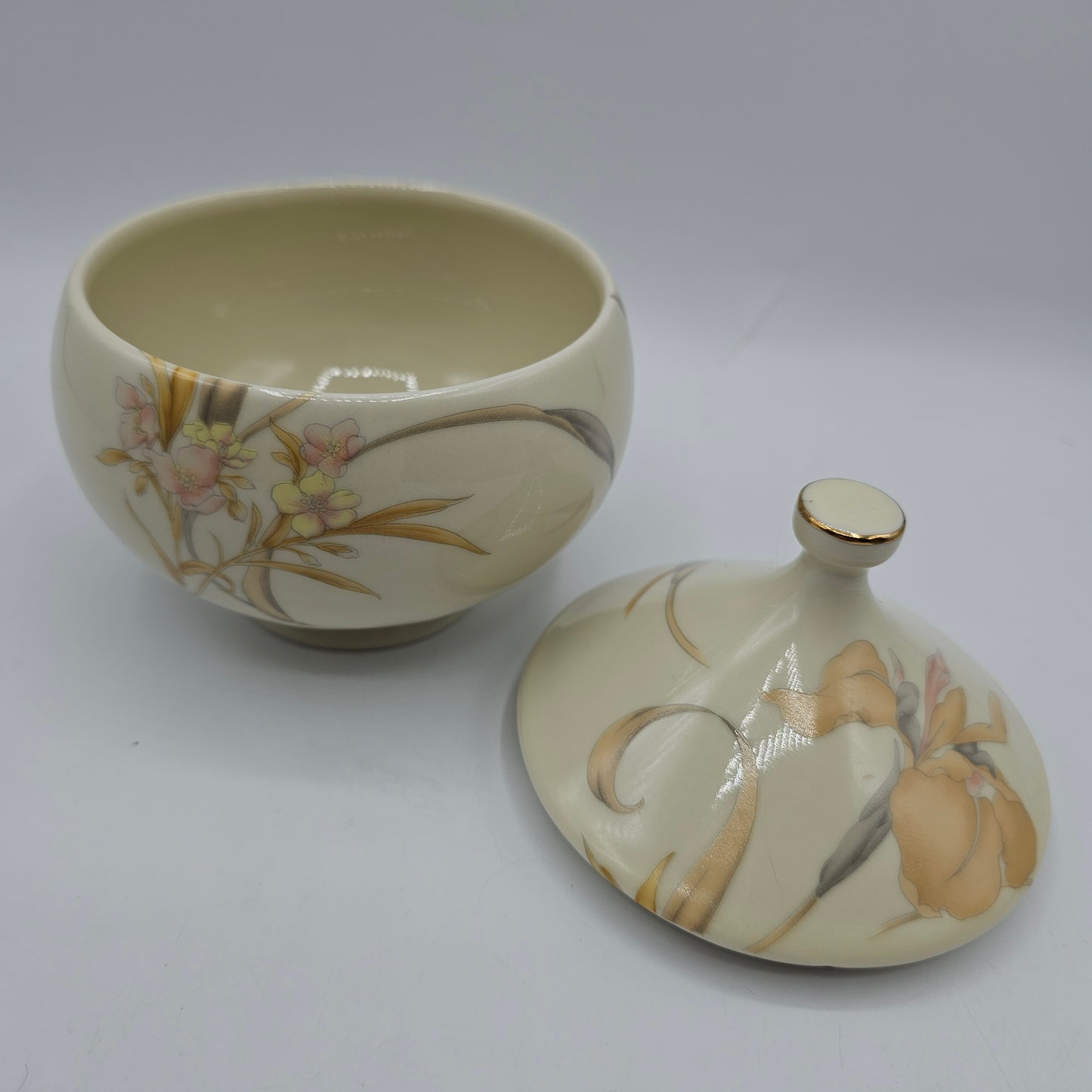 Lidded Vanity Jar with Floral Iris Design by Mikasa