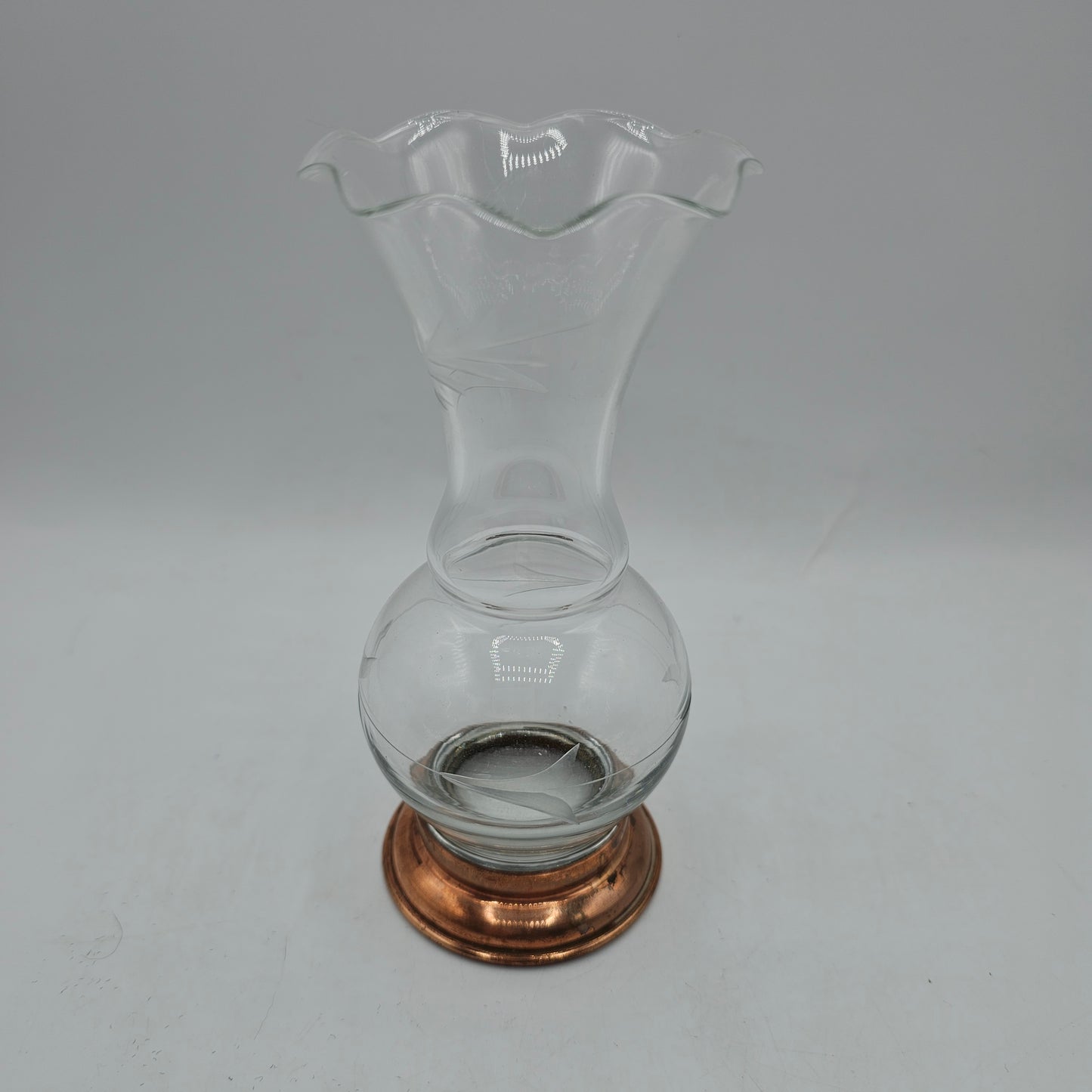 Etched Ruffle Top Glas Vase with Copper Base
