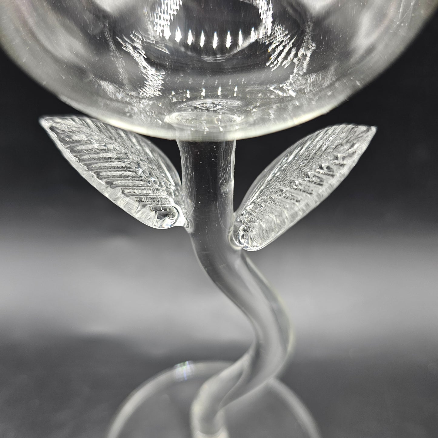 Tulip Top Stemmed Wine Glass with Pouring Spout