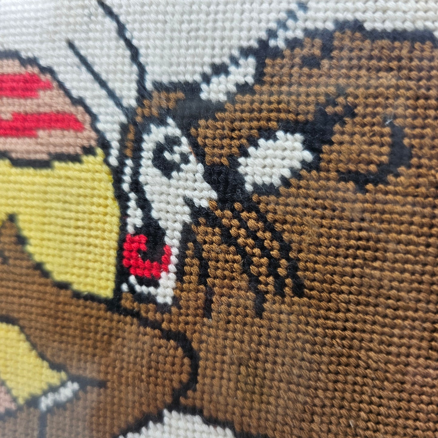 Vintage Framed Cartoon Jerry Mouse (Tom and Jerry) Needlepoint Stitchery