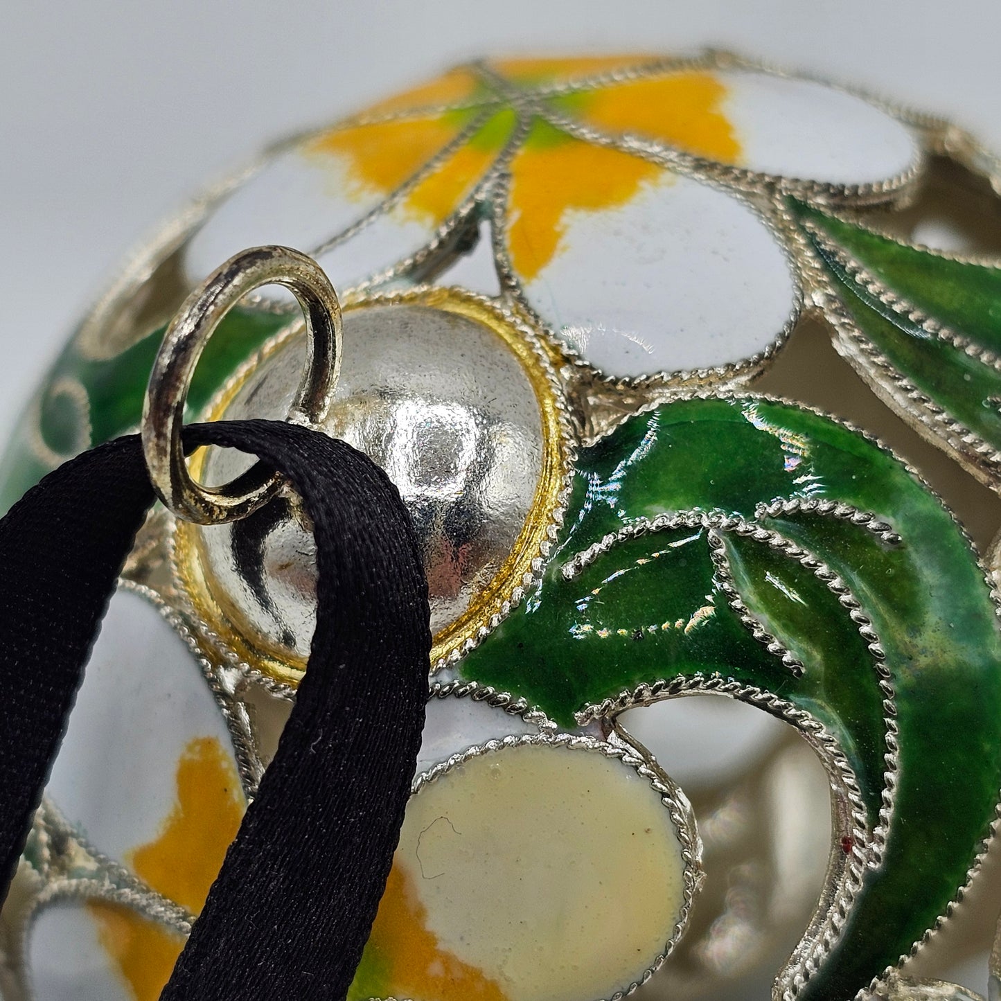 Cloisonne Enamel On Metal Flower Christmas Ball Ornament