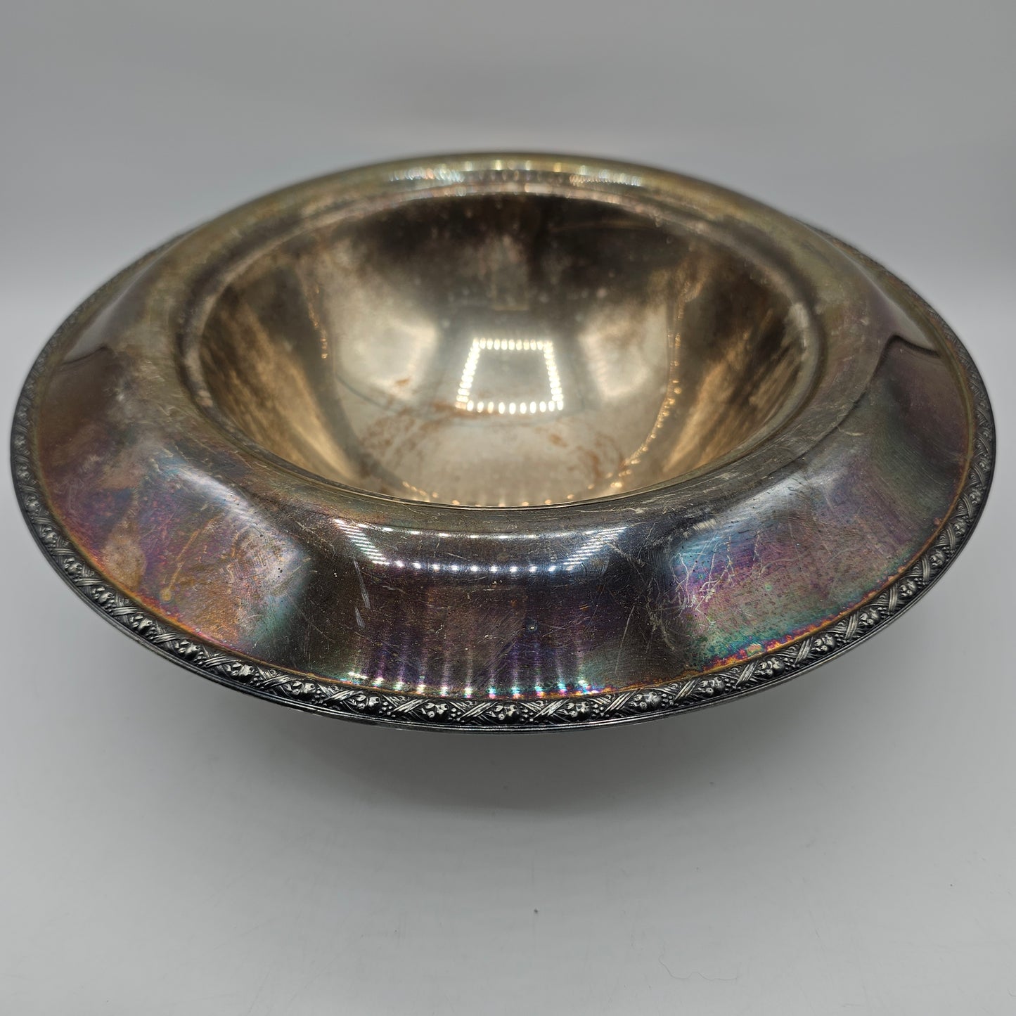 Wm Rogers Silver Plated Collared Pedestal Console Bowl