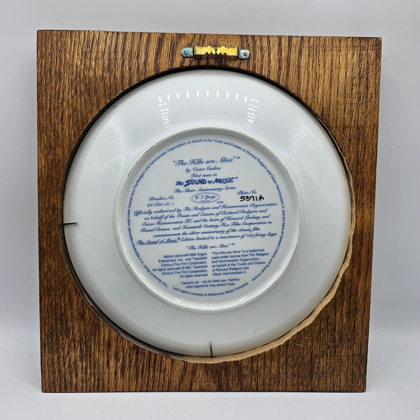 Julie Andrews as Maria in The Sound of Music Collector Plate in Square Wooden Plate Frame 9.5" x 10.5"