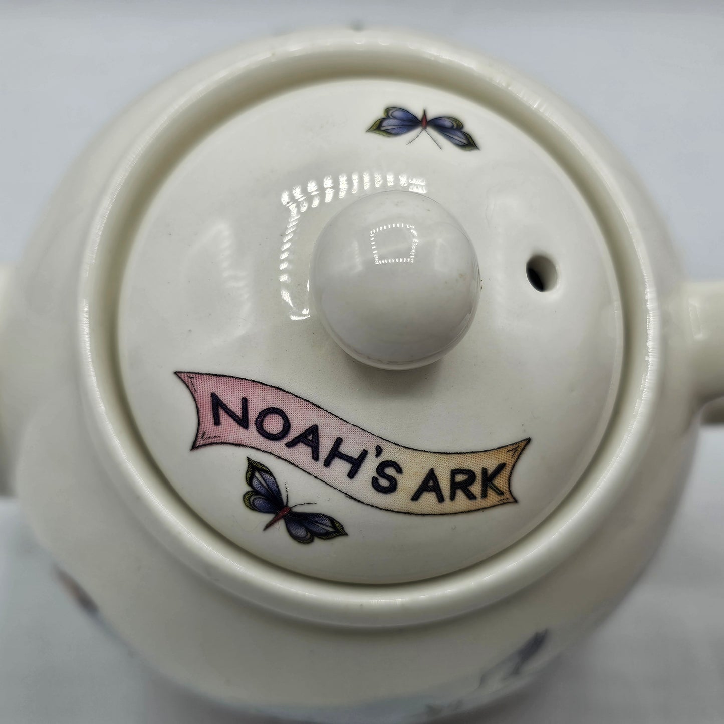 Arthur Wood Noah's Ark Ceramic English Teapot with Built in Strainer - New with Tag