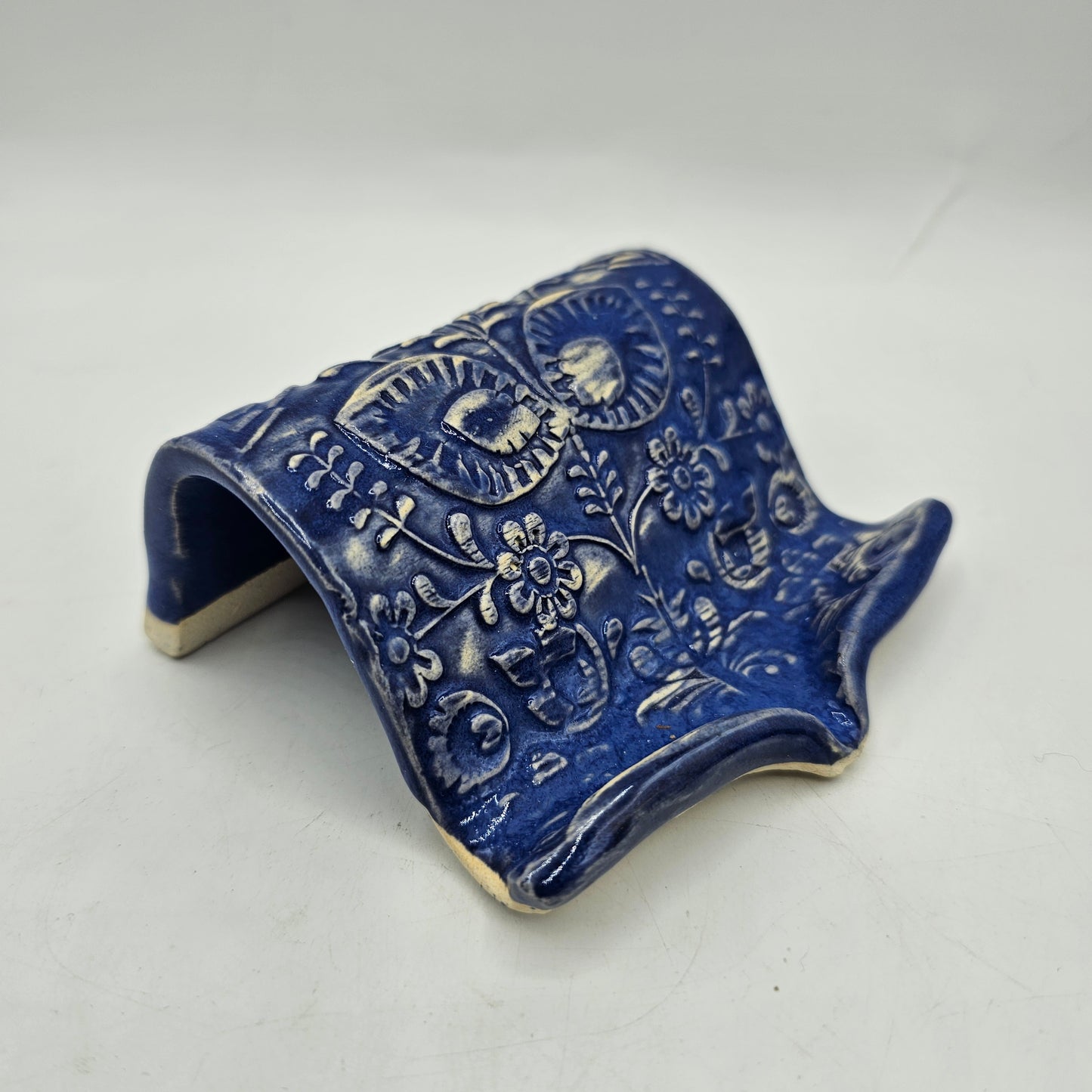 Self Draining Art Pottery Blue Patterned Sponge Holder or Soap Dish - Artisan Signed