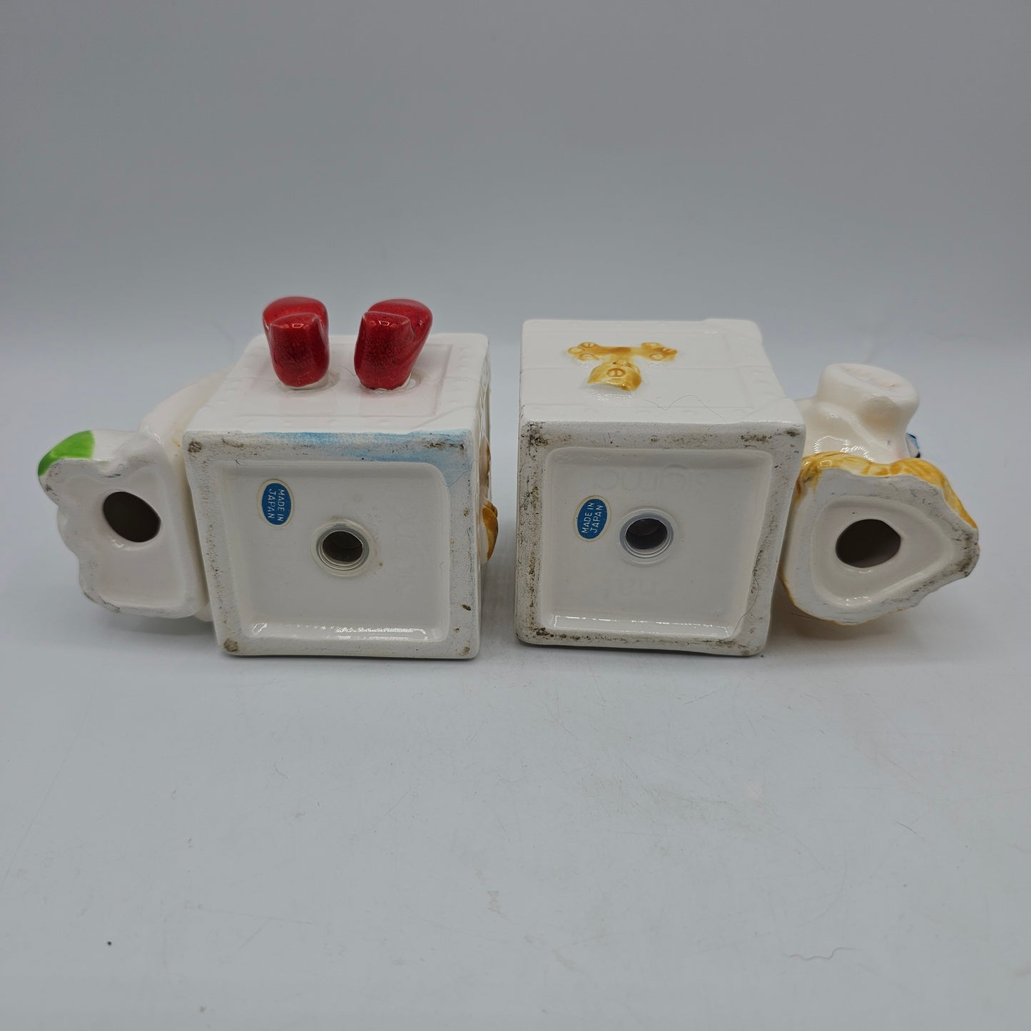 Vintage Muppets Kermit the Frog Magician Saws Miss Piggy - Sigma Porcelain Salt and Pepper Shakers Japan 1972