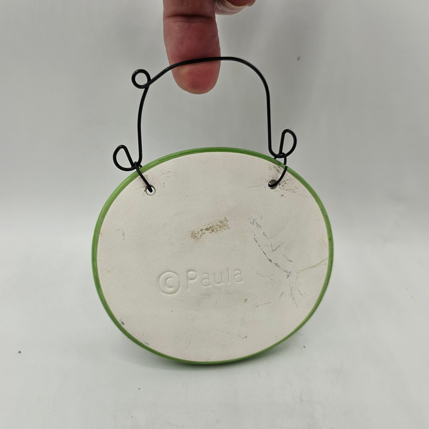 "Friends are Family that we Choose for Ourselves" Mini Ceramic Plaque with Flowers and Wire Hanger