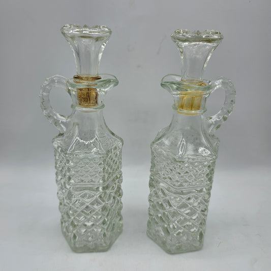 Vintage Anchor Hocking Wexford Oil and Vinegar Glass Cruet Set with Original Stoppers