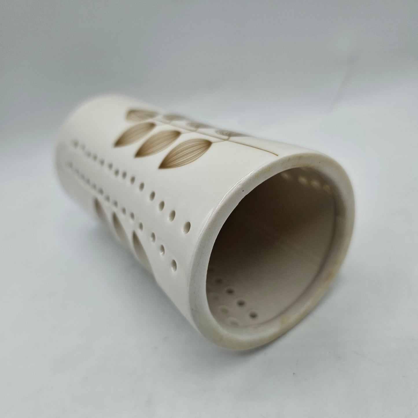 Ceramic Wax Warmer with Mid Century Modern Leaf Design