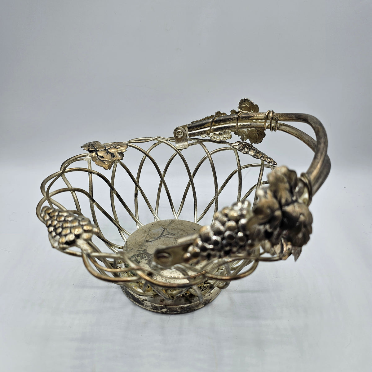 Godinger Silver Plated Metal Basket with Handle and Grape Vine Motif