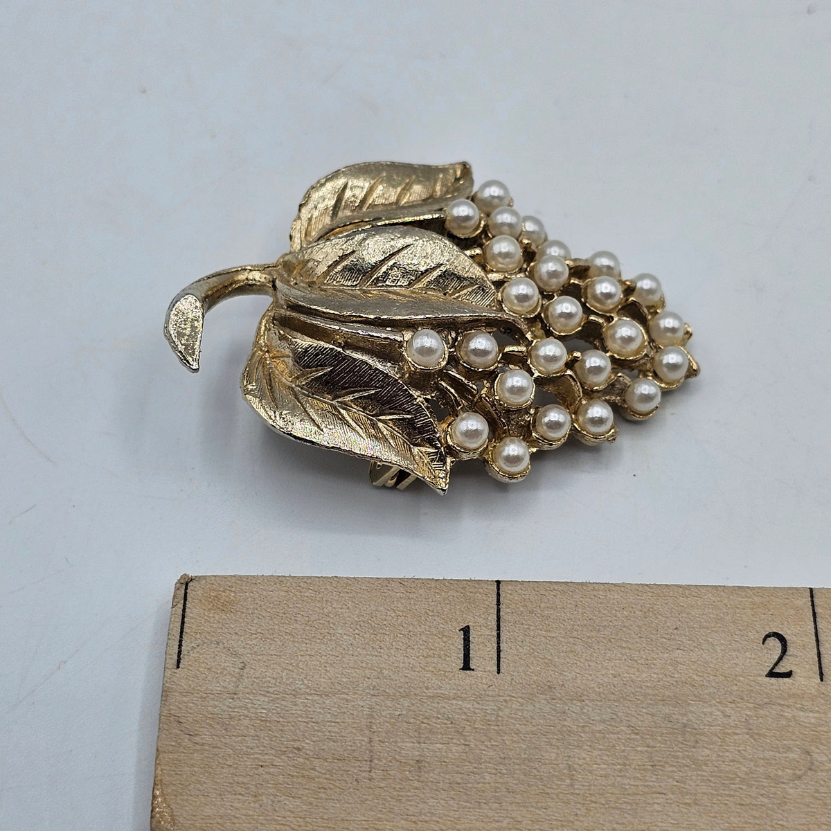Vintage Pearl Drop Cluster Pin Brooch with Gold Tone Setting - unsigned