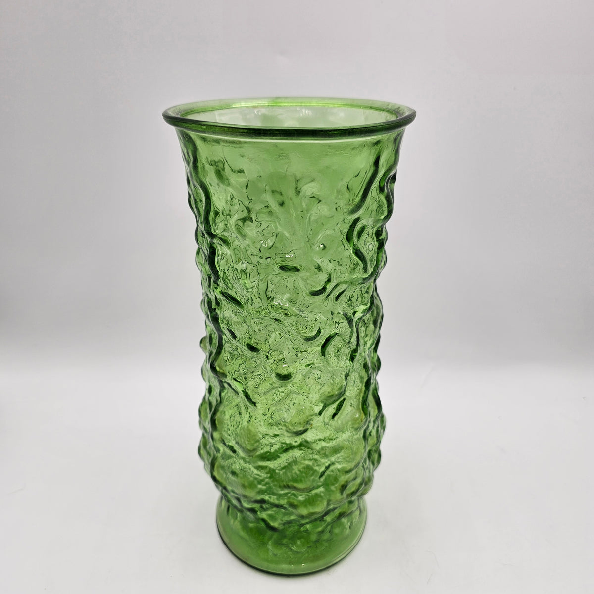Vintage EO Brody Emerald Green Lido Milano Crinkle Glass Vase