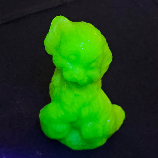 Boyd Glass Uranium Glass "Skippy" Puppy Dog (Glows)