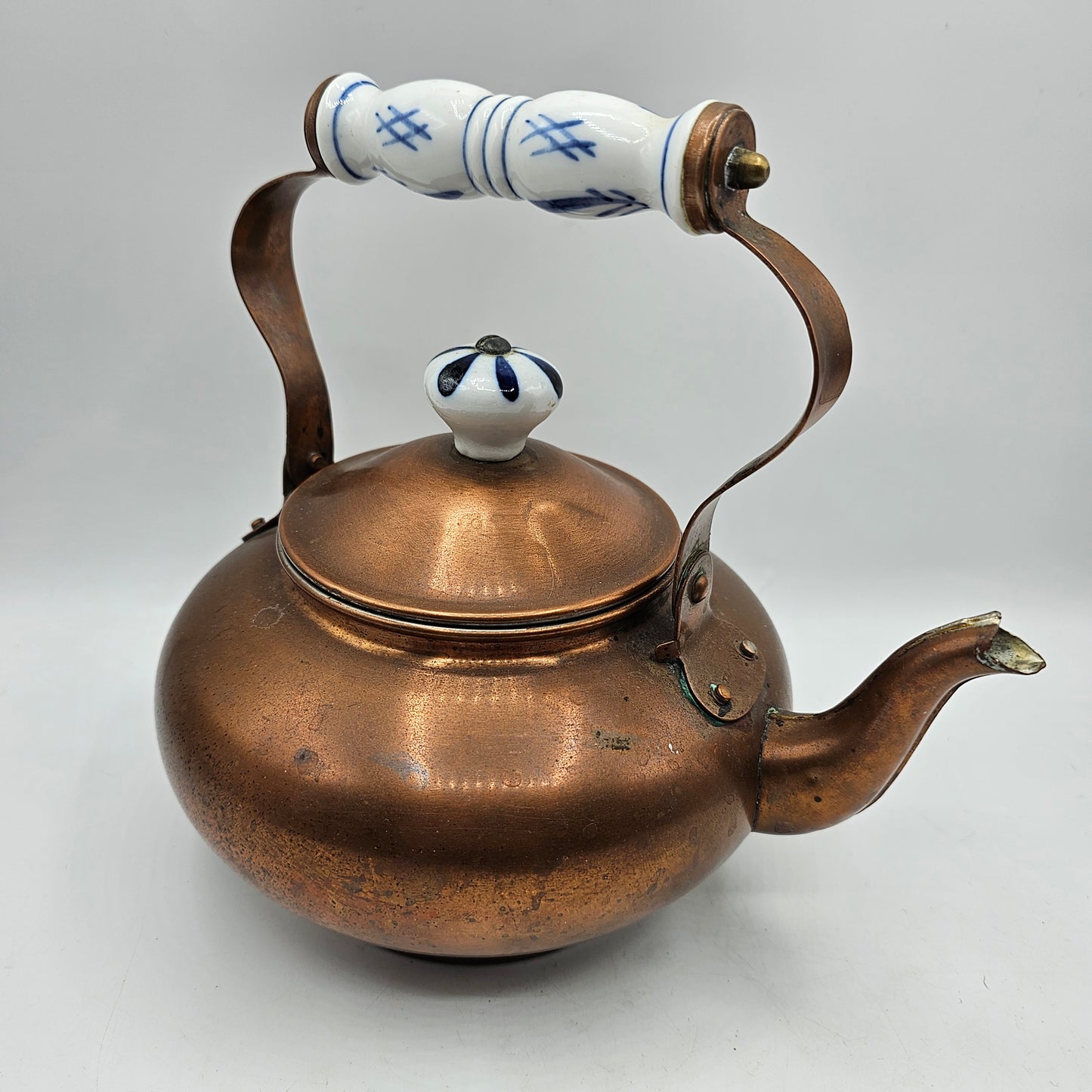 Vintage Copper Tea Kettle with Delft Blue Porcelain Handles