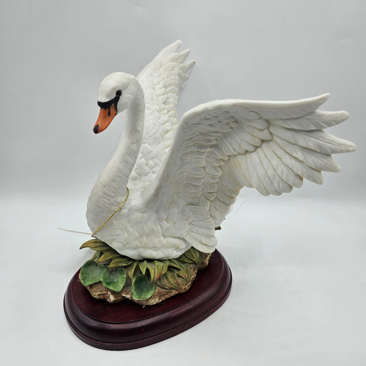 Porcelain Swan Figurine on Wooden Base by Homco Masterpiece 1987