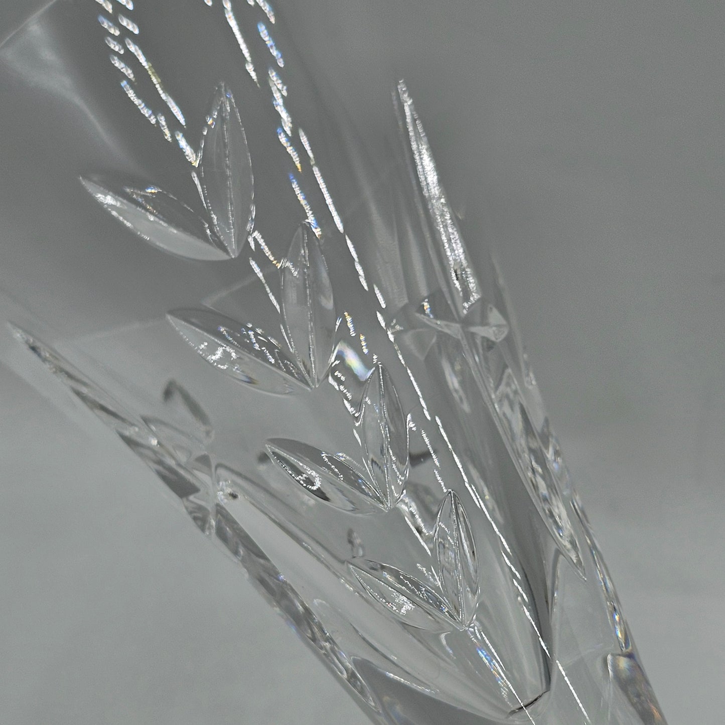 Waterford Crystal Champagne Flute America's Heritage Collection "Lincoln" 9-1/4" - Etched Signature (perfect condition)