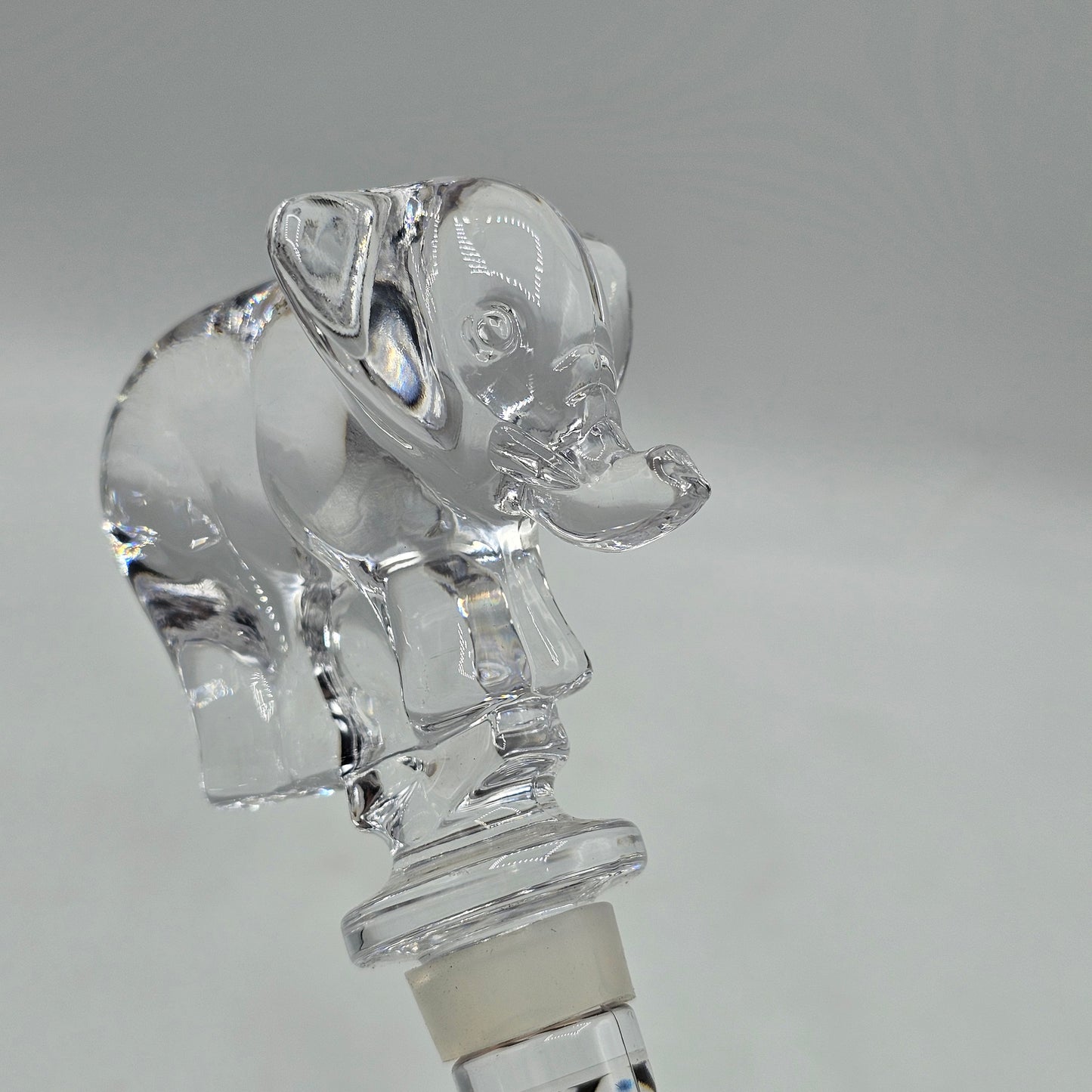 Towle Austrian 24% Lead Crystal Elephant Wine Bottle Stopper