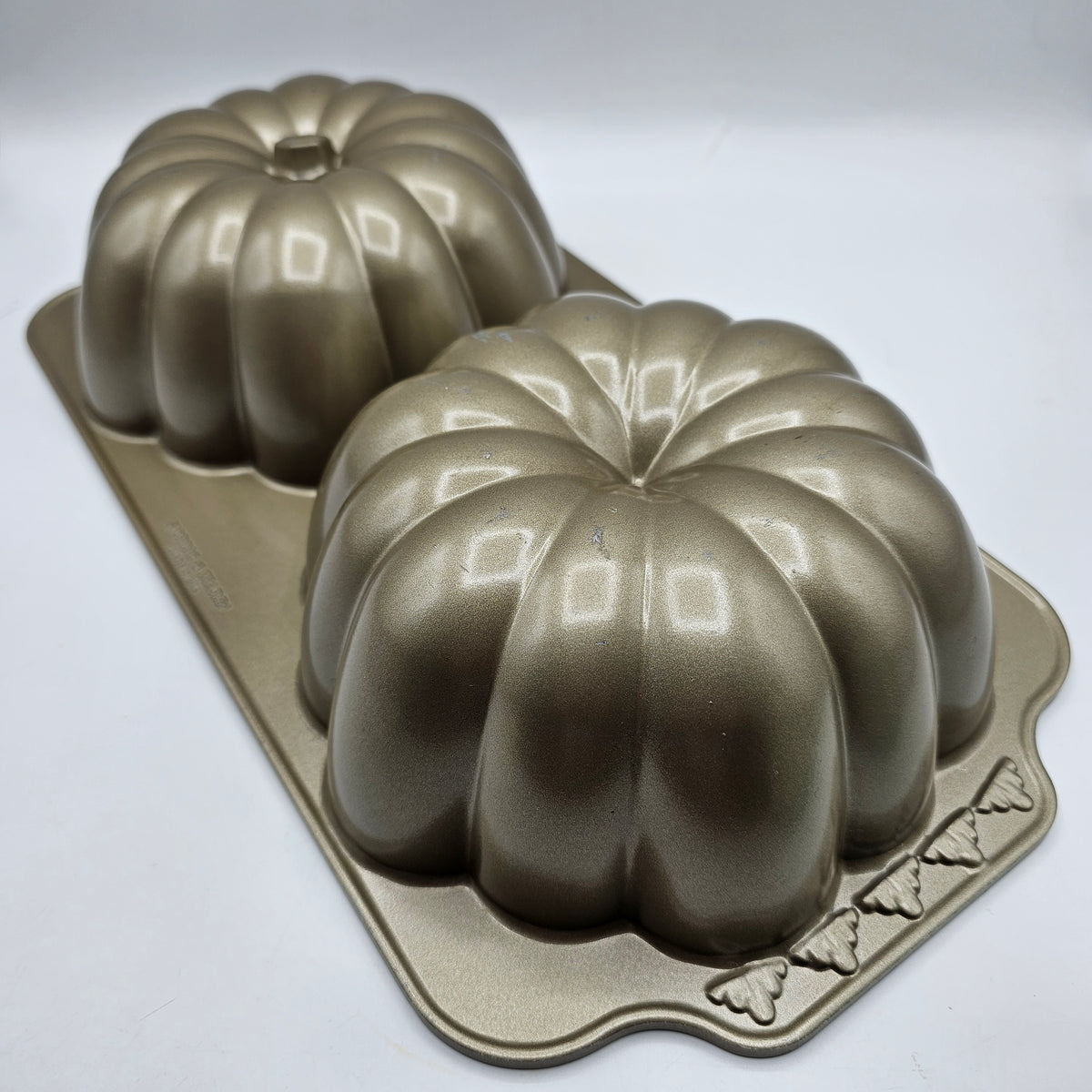 Nordic Ware The Great Pumpkin Pan Cake Mold