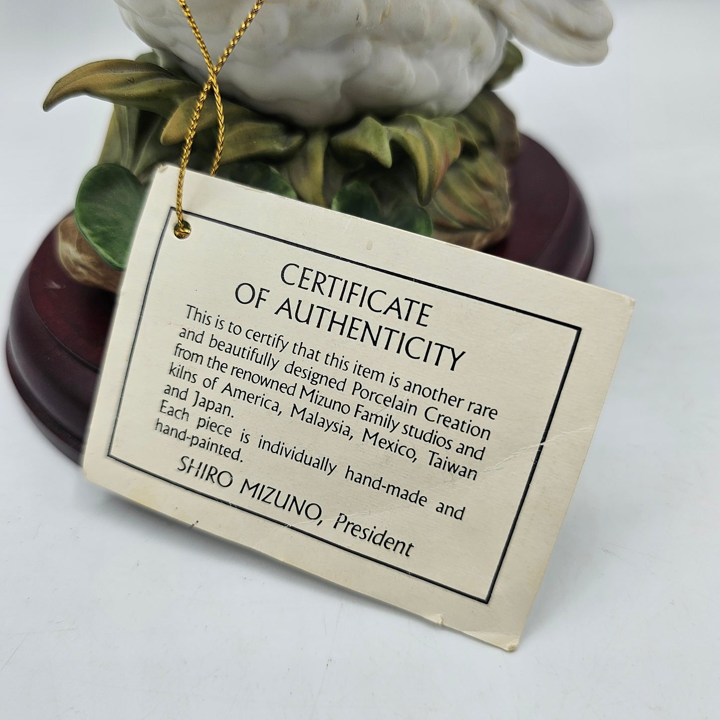 Porcelain Swan Figurine on Wooden Base by Homco Masterpiece 1987