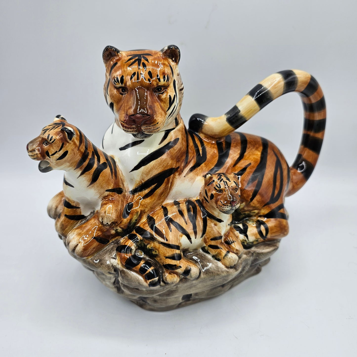 Tiger and Cubs Teapot with Striped Tiger Tail Handle by Fantasy Serveware