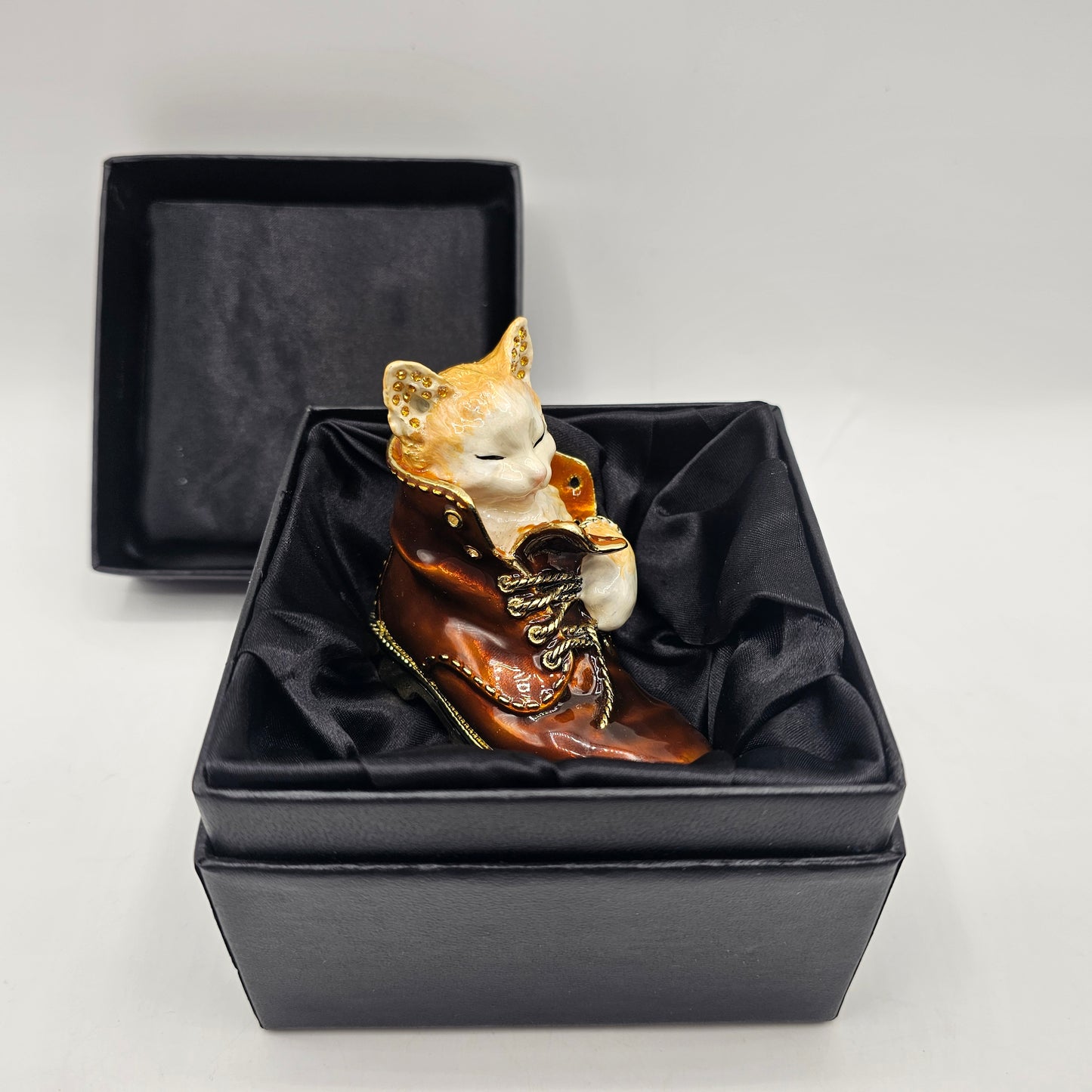 Sleepy Cat in Brown Boot Hinged Trinket Box by Keren Kopal, Limited Edition in Original Box