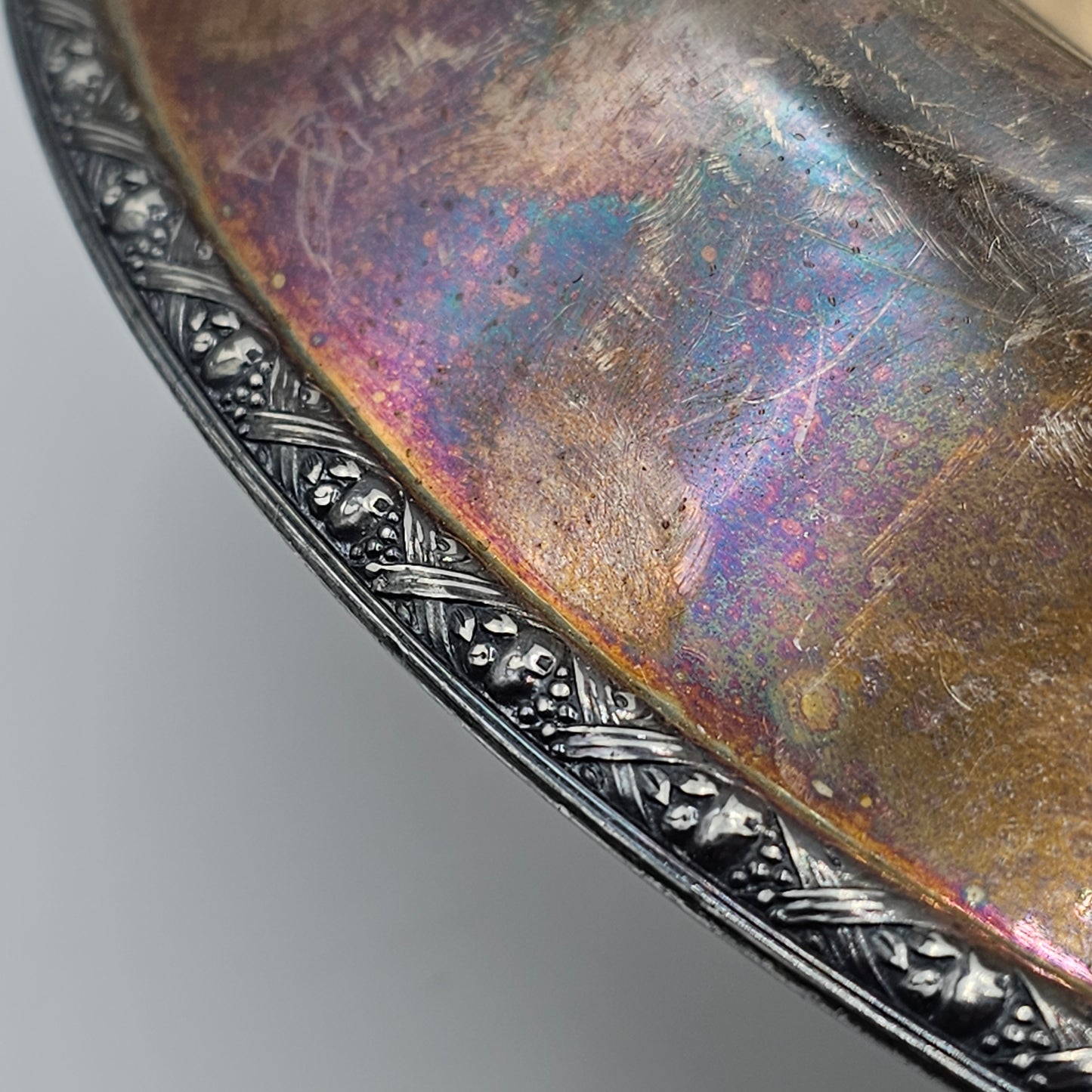 Wm Rogers Silver Plated Collared Pedestal Console Bowl