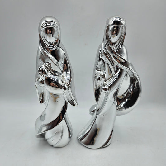Nativity Set by Christmas Around The World / House of Lloyd - Gods Pure Light