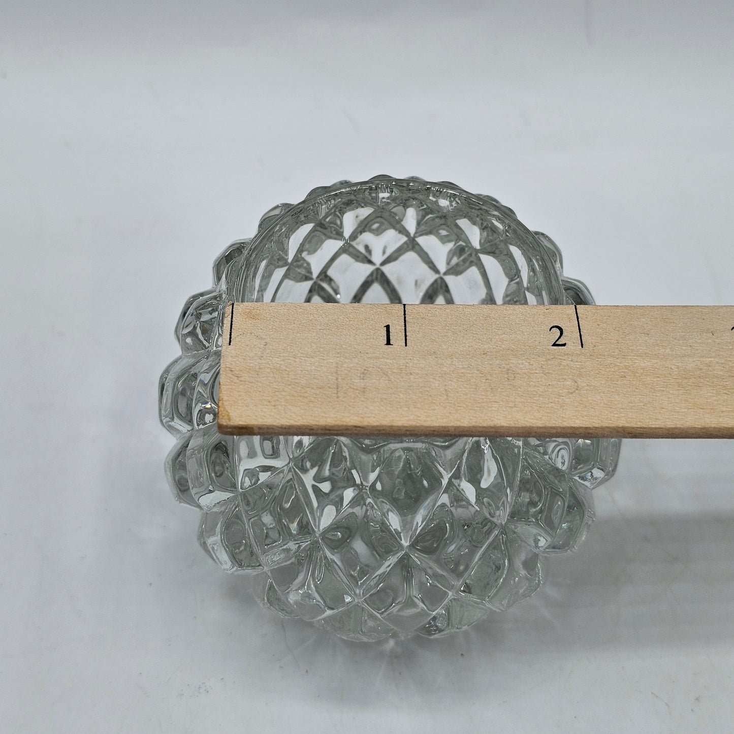 Partylite Diamond Pattern Tealight or Votive Candle Holder