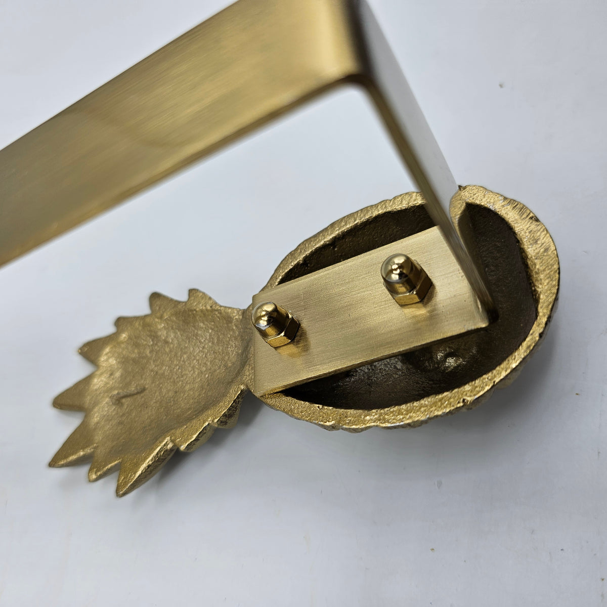 Gold Tone Metal Pineapple Over the Door Wreath Holder