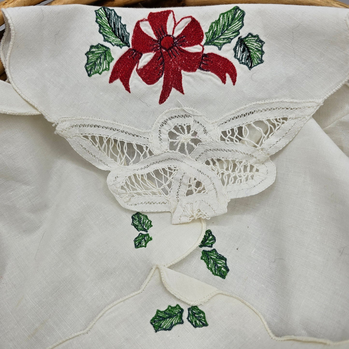 Embroidered Poinsettia and Holly Leaf Linen Bread Basket Warmer / Liner