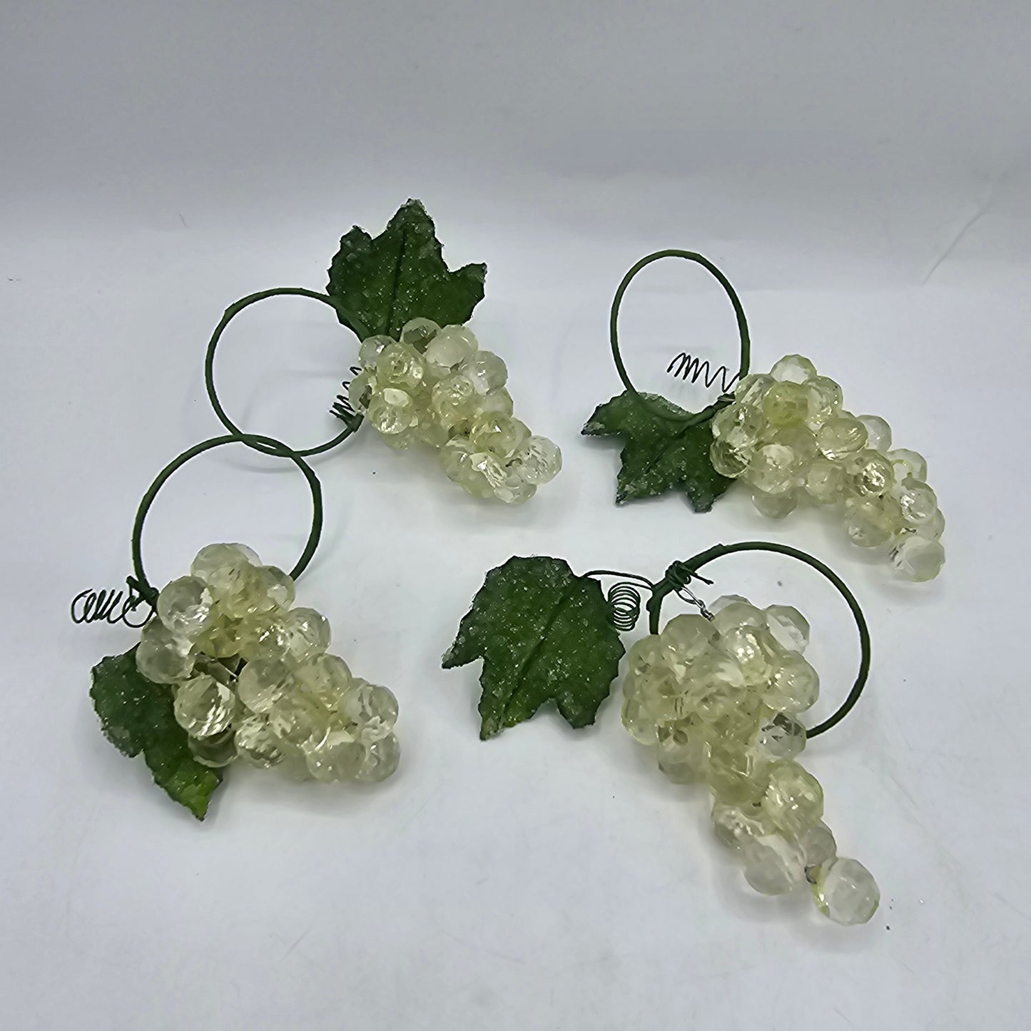 Grape Cluster Napkin Rings - Set of 4 - Clear Grape Green