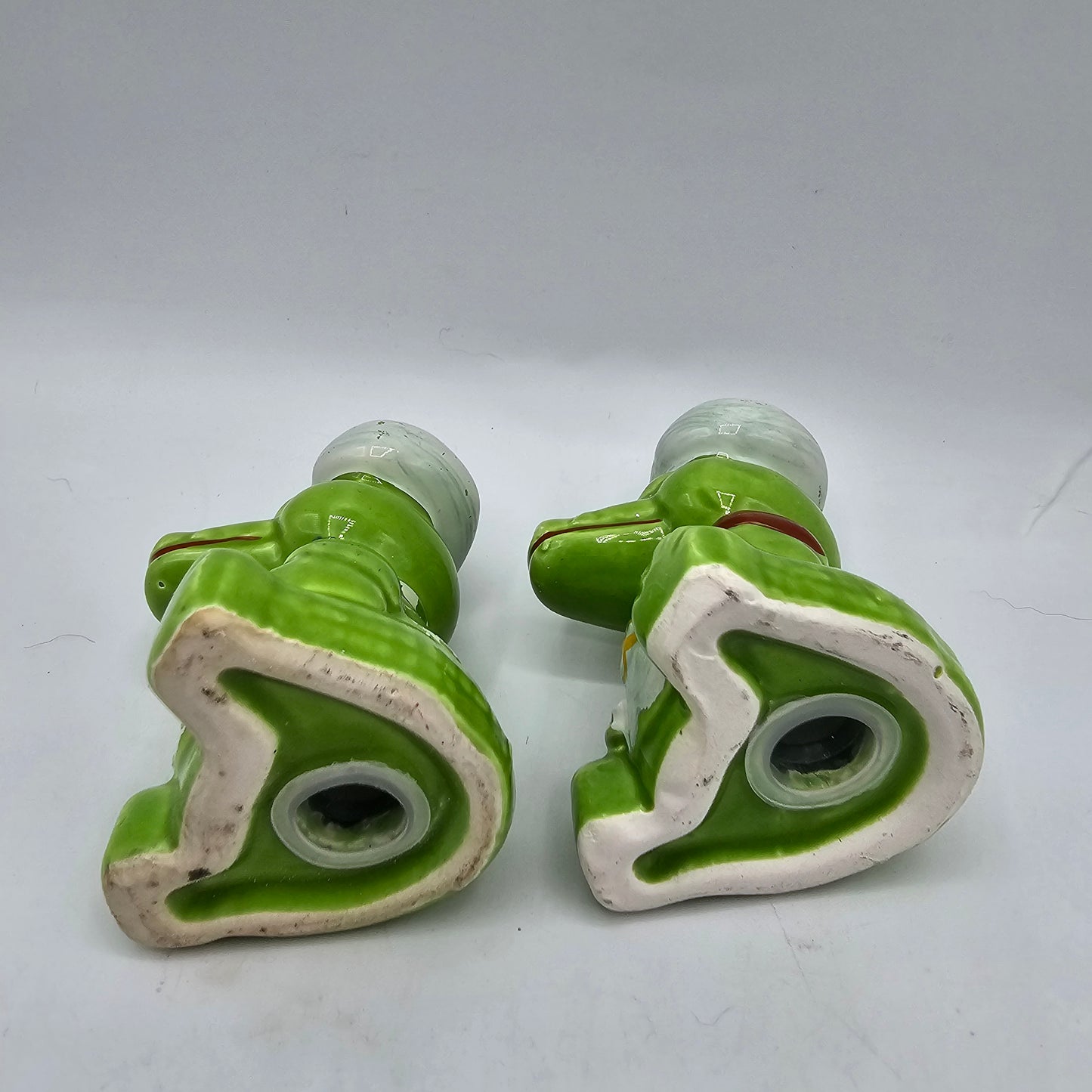 Crocodile / Alligator Green Cold Painted Ceramic Salt and Pepper Shakers