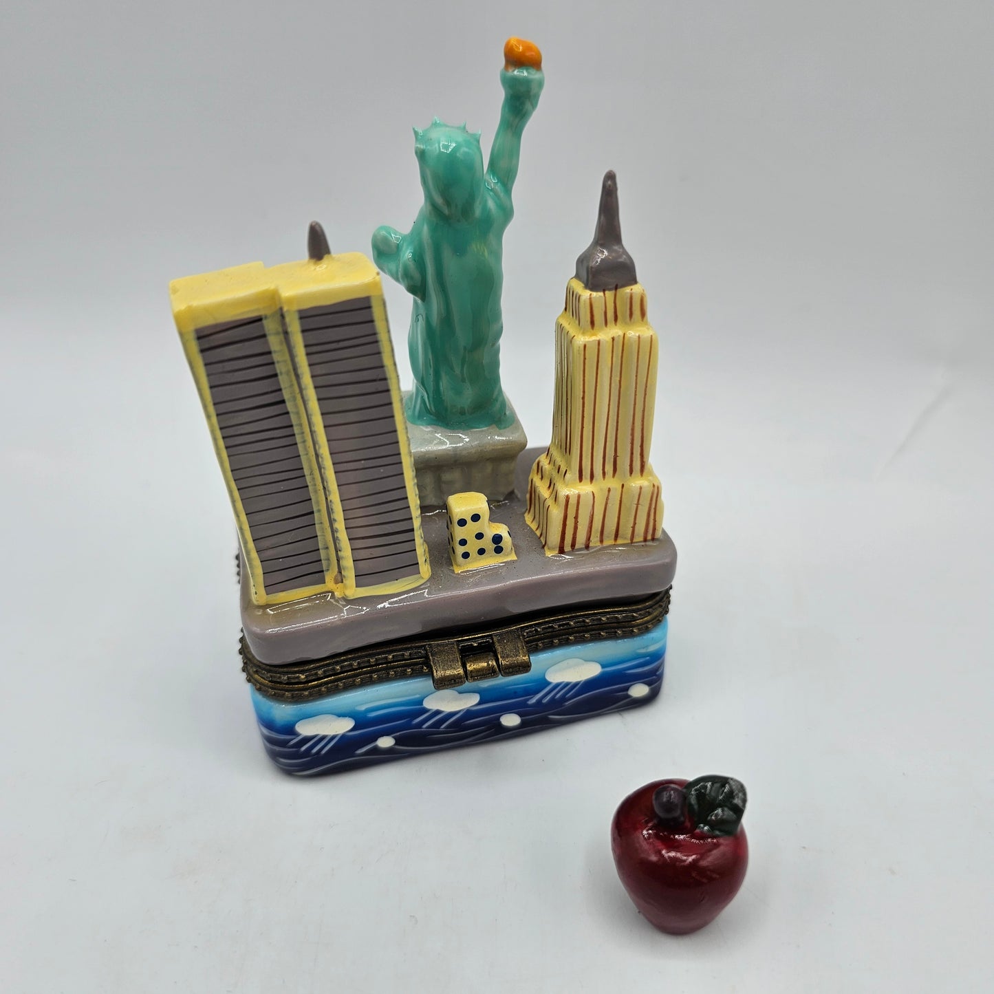 Ceramic New York Hinged Trinket Box with World Trade Center, Twin Towers, Statue of Liberty with Red Apple Charm