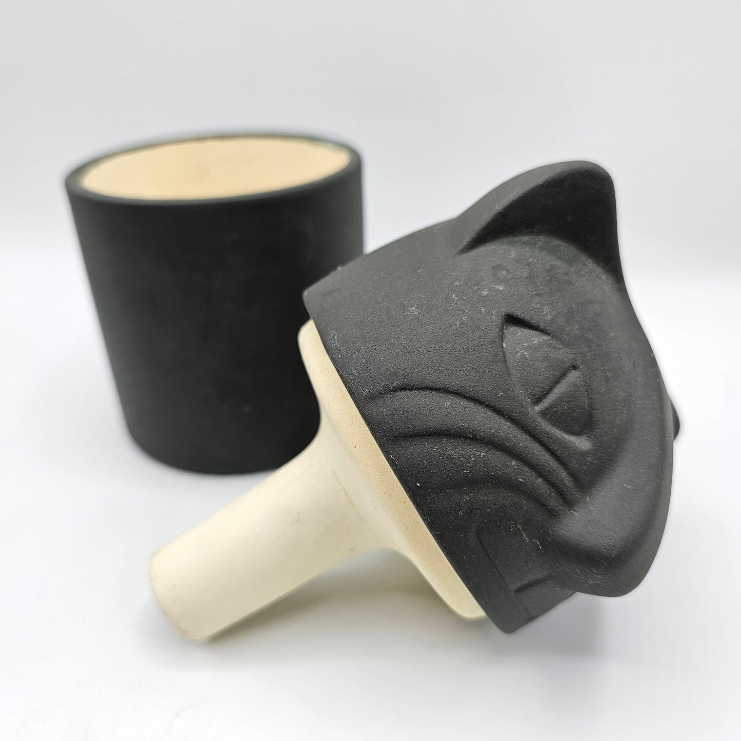 Giorgio Sant Angelo Fragrances Black Ceramic Cat Canister Aromatherapy / Trinkets