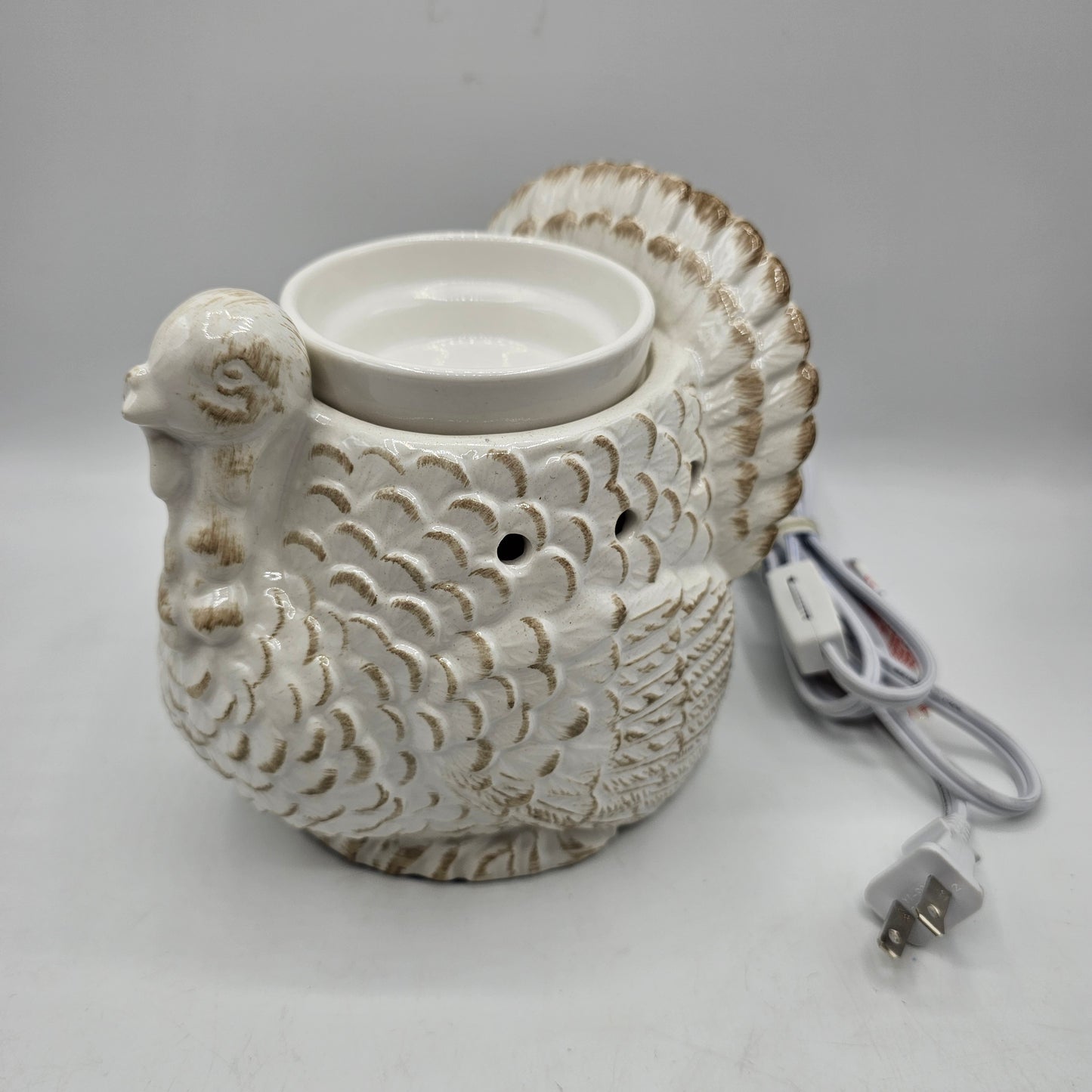 Scentsy White Ceramic Light Up Tom Turkey Wax Warmer with Tray
