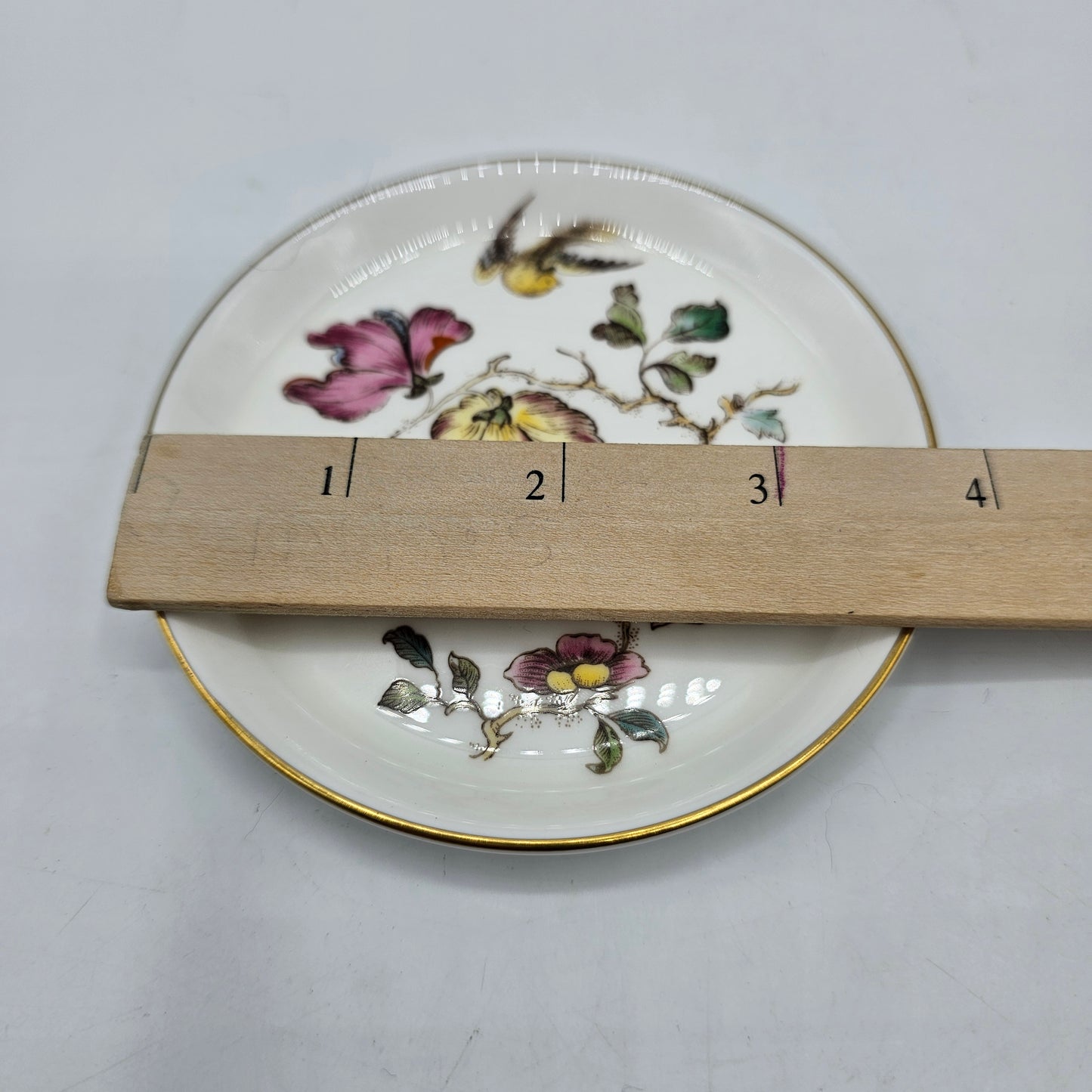 Wedgwood Swallow Bird and Flowers Trinket Dish with Gold Rim