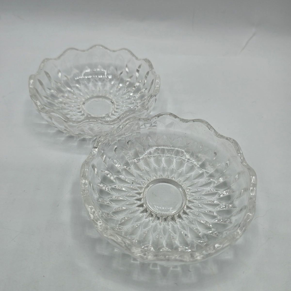 Crystal Clamshell Lidded Trinket Box