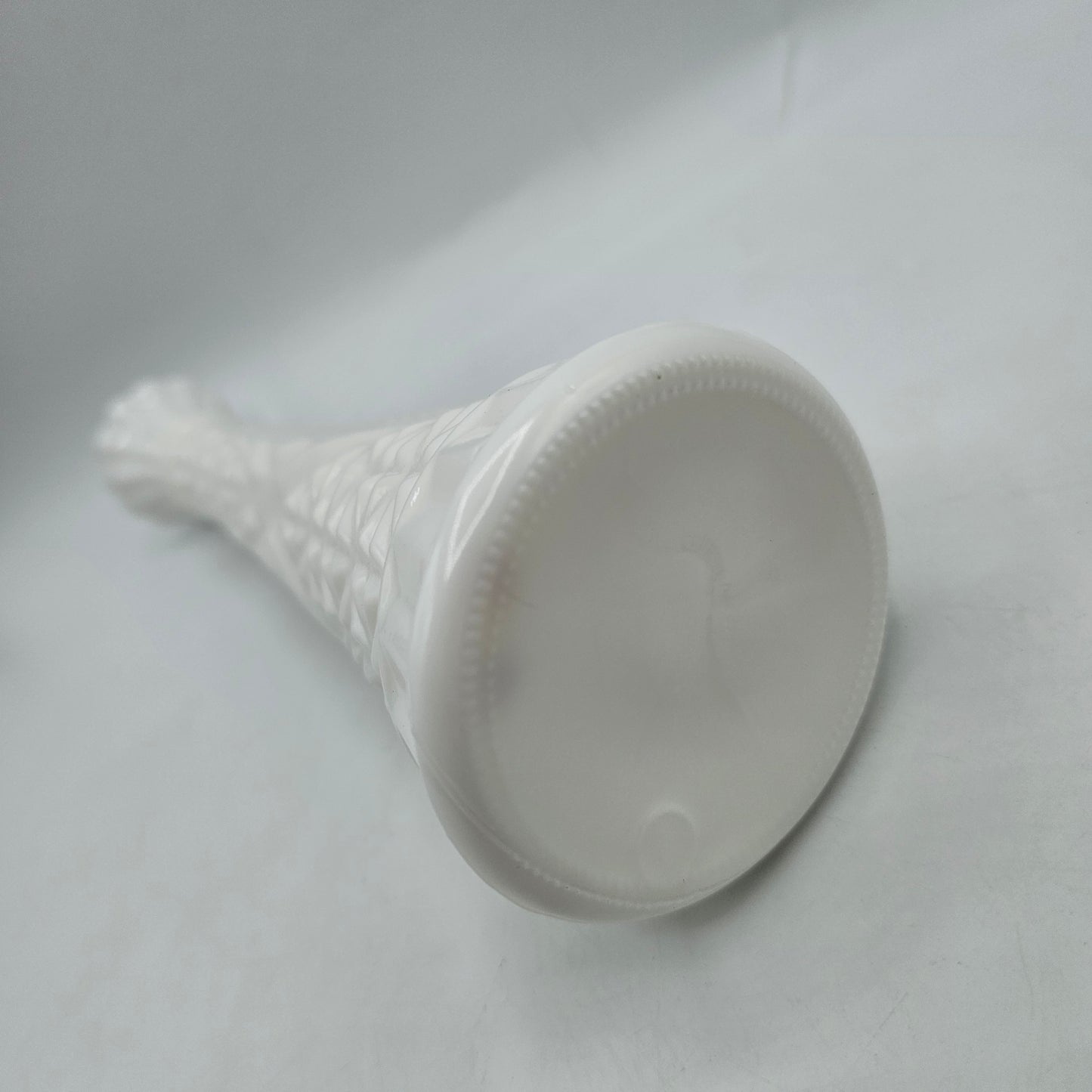 Vintage Anchor Hocking Stars & Bars Milk Glass Bud Vase