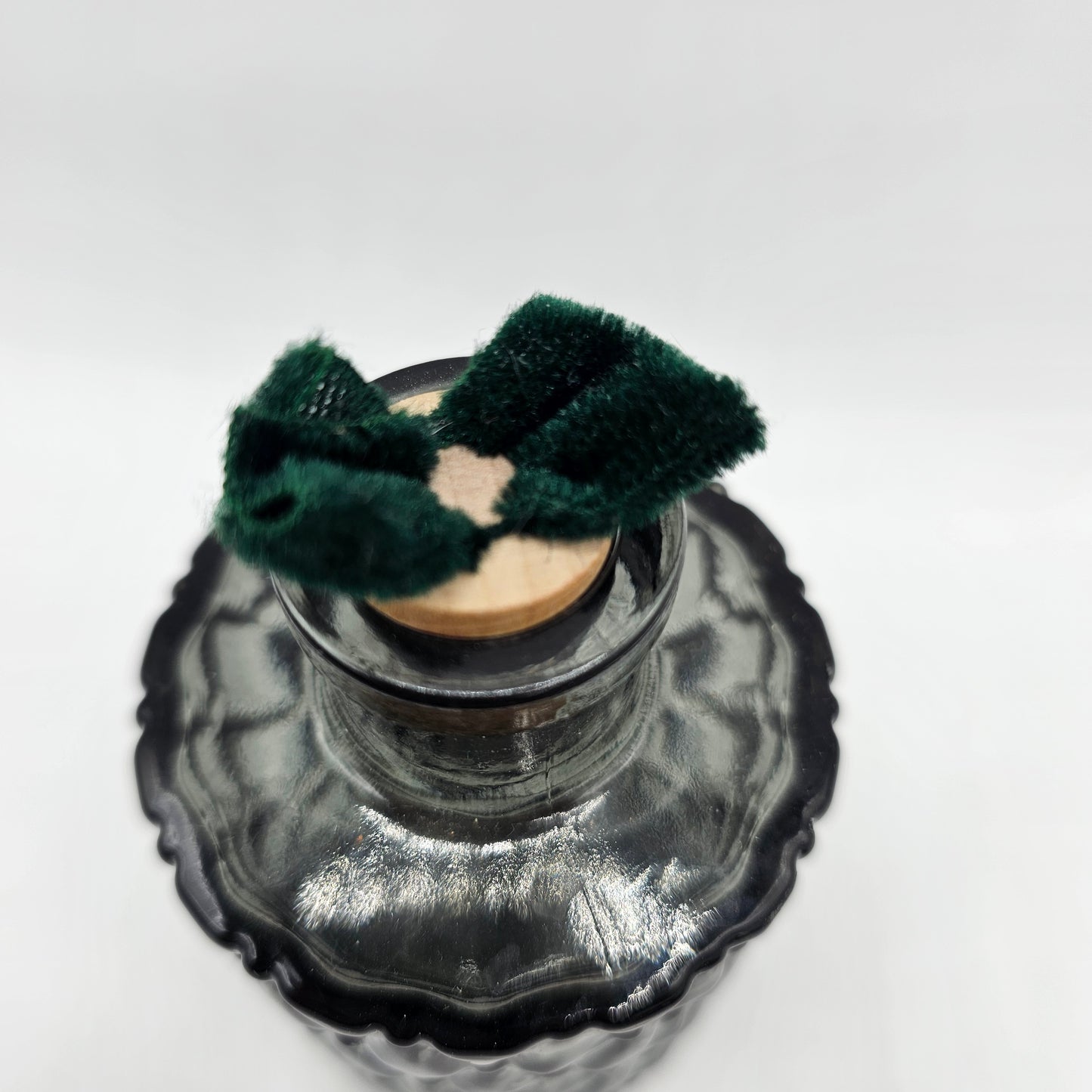 Small Forest Green Quilted Pattern Glass Diffuser Bottle
